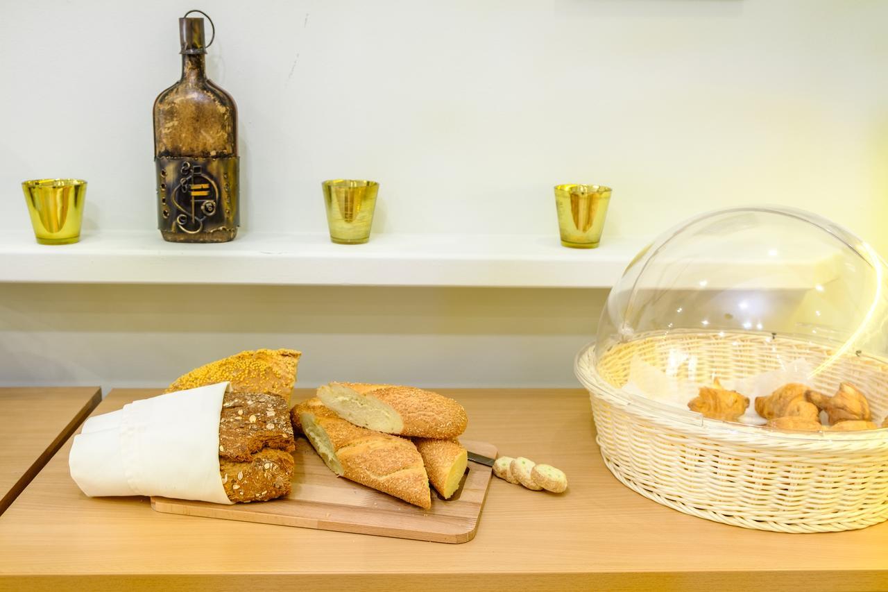 Aphrodite Hotel Syros Kini Bagian luar foto